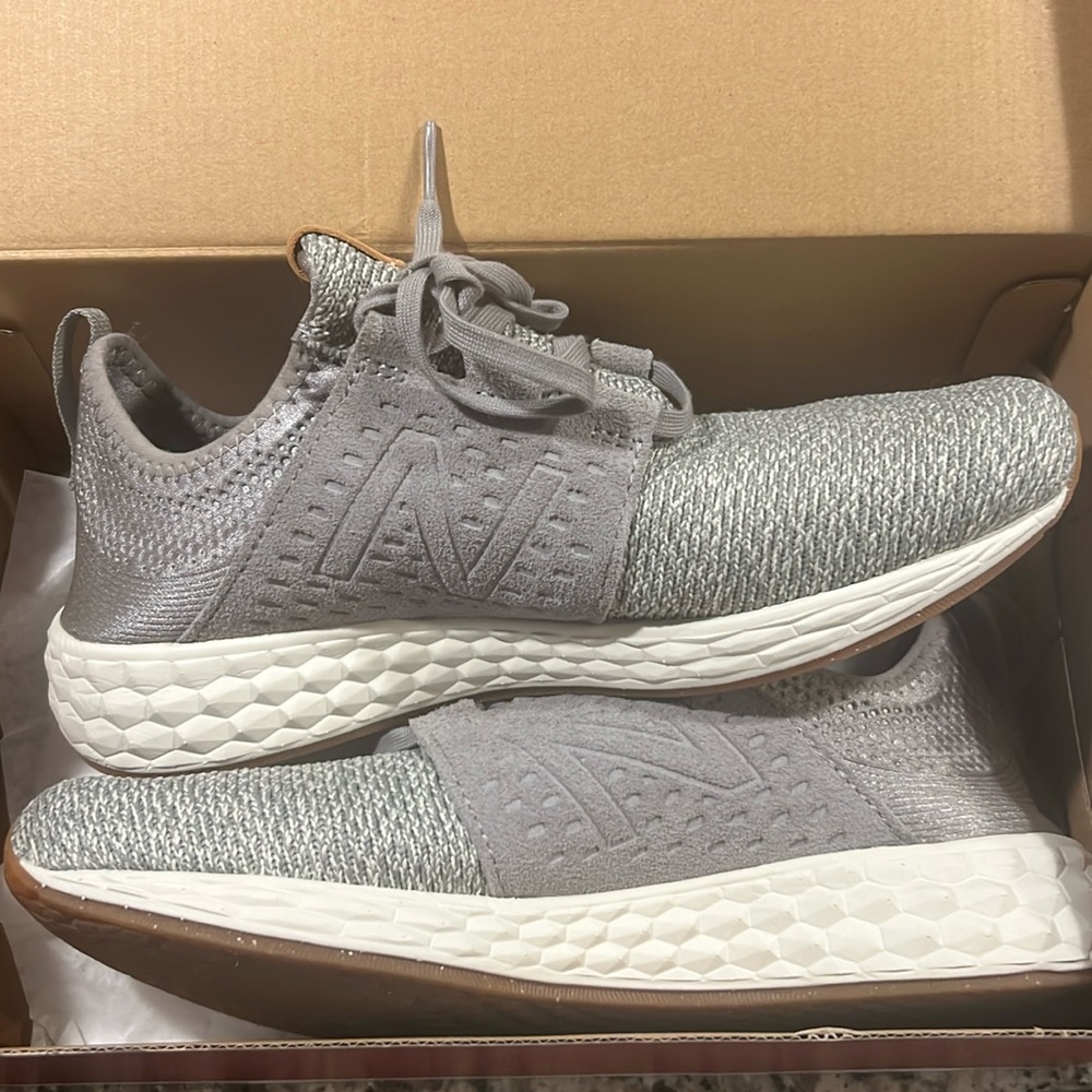 New Balance fresh foam gray 9.5 wide.